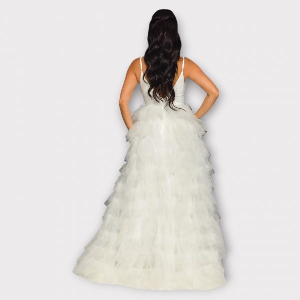 ERSILIA ROBE LONGUE EN TULLE DE COULEUR UNIE AVEC JUPE À VOLANTS