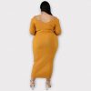 LYNN PLUS ROBE LONGUE EN TRICOT CÔTELÉ À ÉPAULES DÉNUDÉES